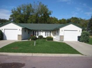 814B Francis St, Faribault, MN 55021