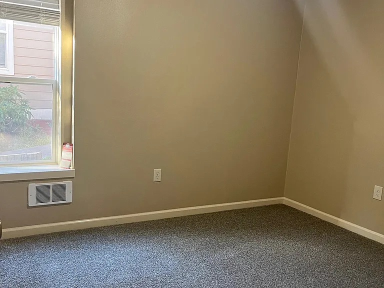 4014 Byron Ave #101 — Photo 8