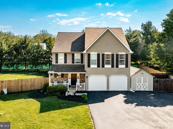 197 W 8th St, Pennsburg, PA 18073