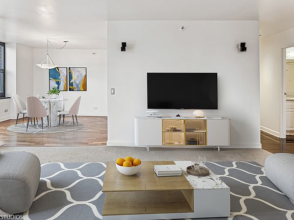 5th image of 3660 N Lake Shore Dr APT 1102