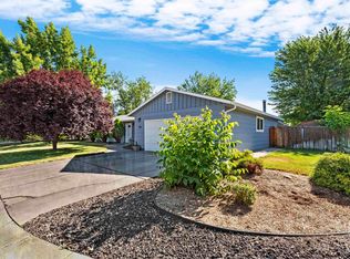 1136 NW 14th Pl, Meridian, ID 83642