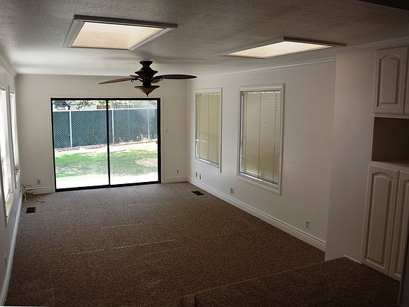 5th image of 705 W Malone St