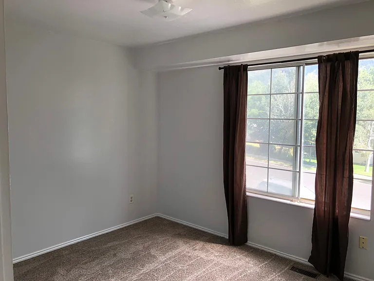 1296 E 3100 N — Photo 6