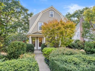 25-27 Lewis St, Newton, MA 02458