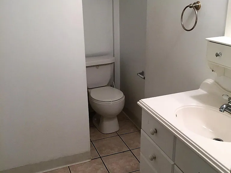 25 Lexington Ave — Photo 12