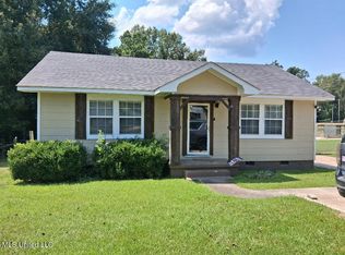 405 Oakland Dr, Natchez, MS 39120
