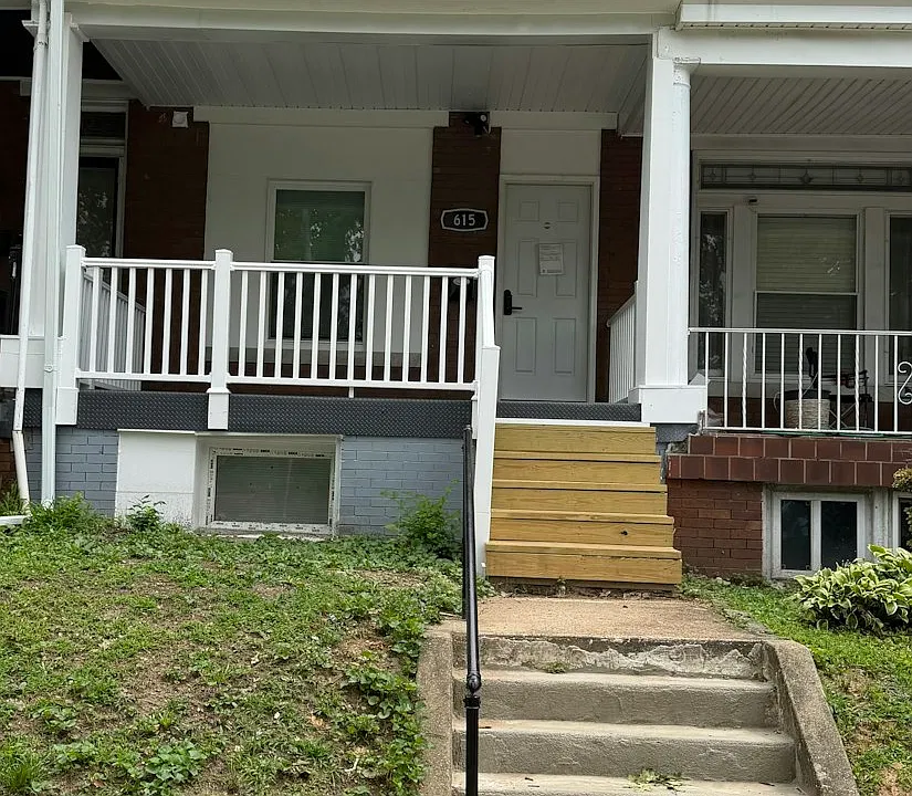 615 N Rosedale St #2C