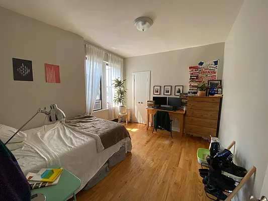 Rented by Mdays Realty | media 15