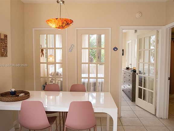 3rd image of 2630 SW 28th St APT 1