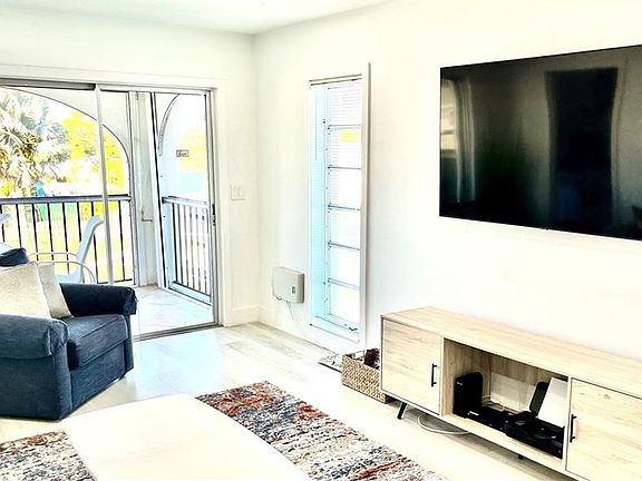 3rd image of 53 High Point Cir W APT 304