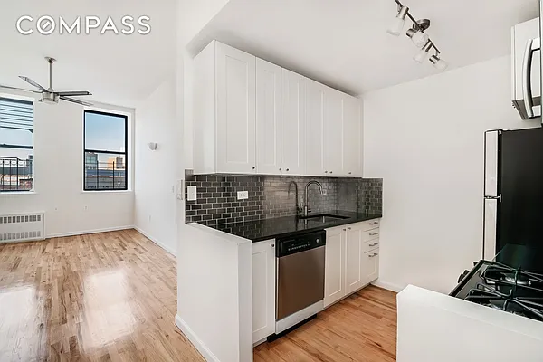 Rented by Compass | media 7