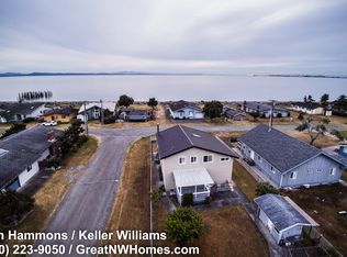 736 Walters Ln, Point Roberts, WA 98281