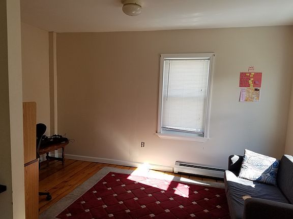2nd image of 13 Littles Ln