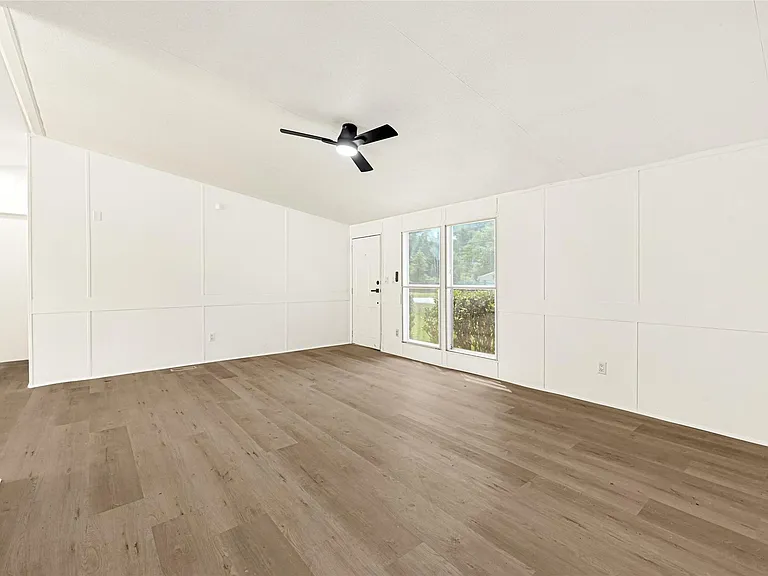 16315 Lone Star Ranch Dr — Photo 8