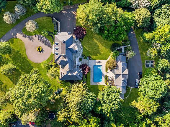 3rd image of 3 Linden Lane