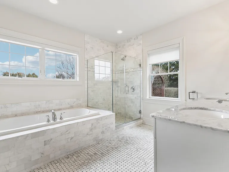 22 Summer Dr — Photo 17