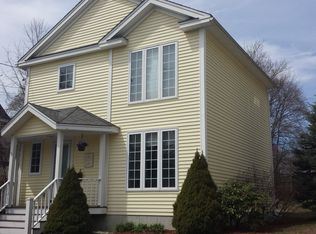 32 Beacon St, Concord, NH 03301