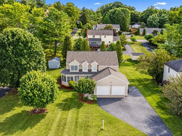 1627 Chatham Rd, Waynesboro, VA 22980