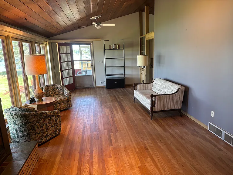 2714 Lari Ct — Photo 9