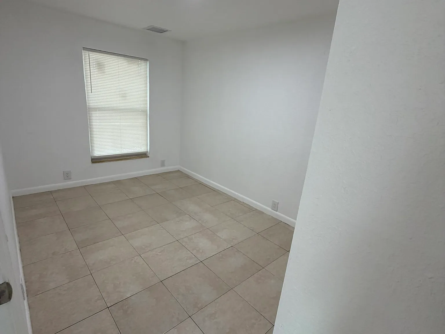 1 bed, $1,600 — Photo 4