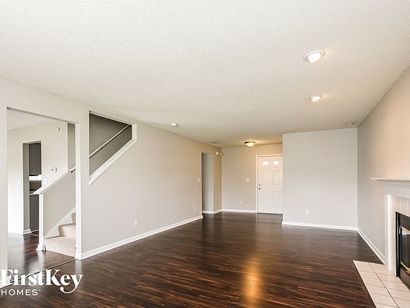 3rd image of 10234 Draycott Way