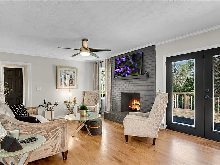3941 Forest Dr — Photo 18