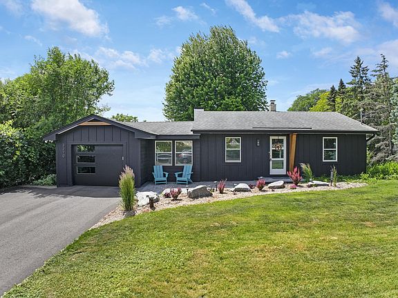 3rd image of 3270 Williams Ln