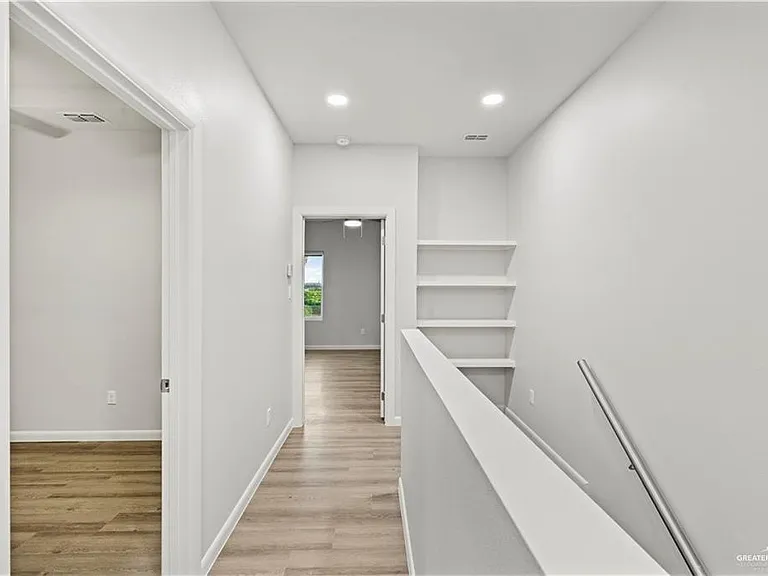 3500 Vanessa Ln #7 — Photo 11