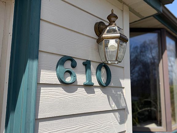 2nd image of 610 Brule Rd