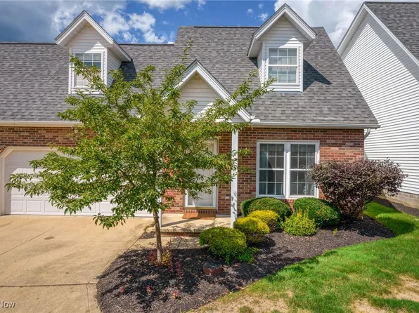 2135 Jennifer St, Akron, OH 44313