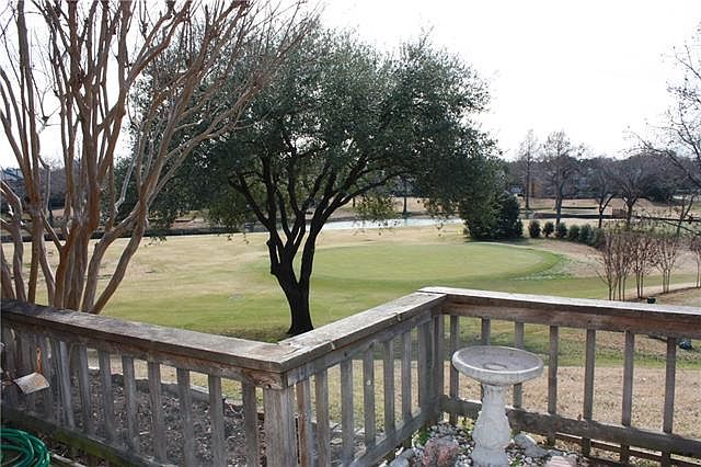1st image of 2928 Woodcroft Cir