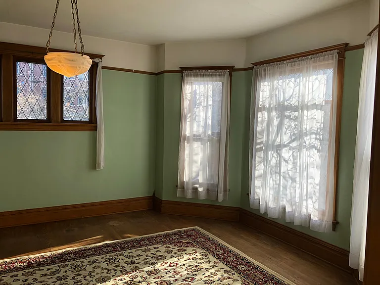 206 S 5th St — Photo 12