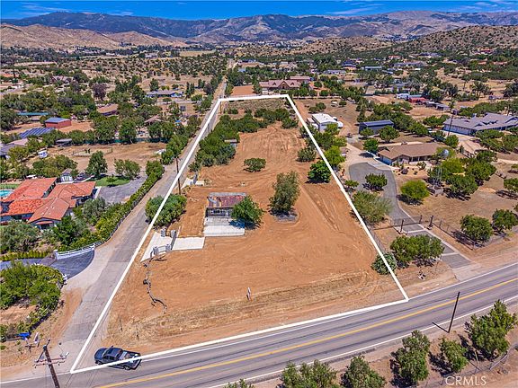 3rd image of 10367 Escondido Canyon Rd