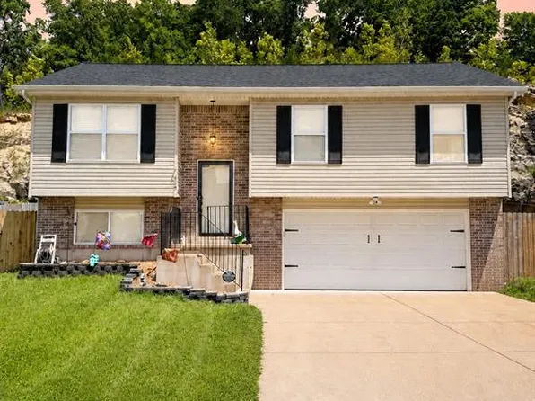 119 Country Club Parc Ct, Imperial, MO 63052