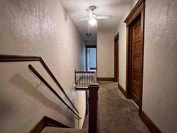 4th image of 1607 Putnam St #1607