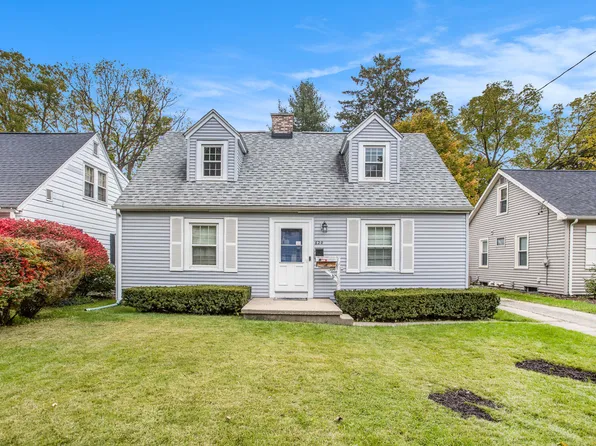 620 Pinehurst Blvd, Kalamazoo, MI 49006