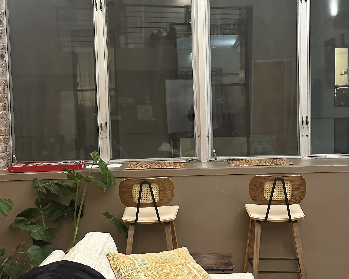 2 bed, 1082 sqft, $4,000 — Photo 3