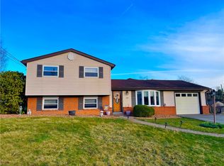 145 Penn Woods Dr, Irwin, PA 15642