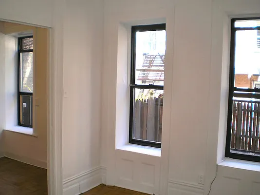 Rented by City Connections Realty | media 34