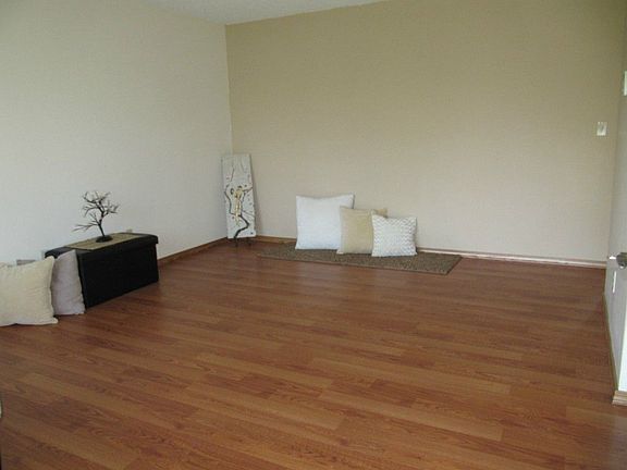 4th image of 8115 85th Ave SE