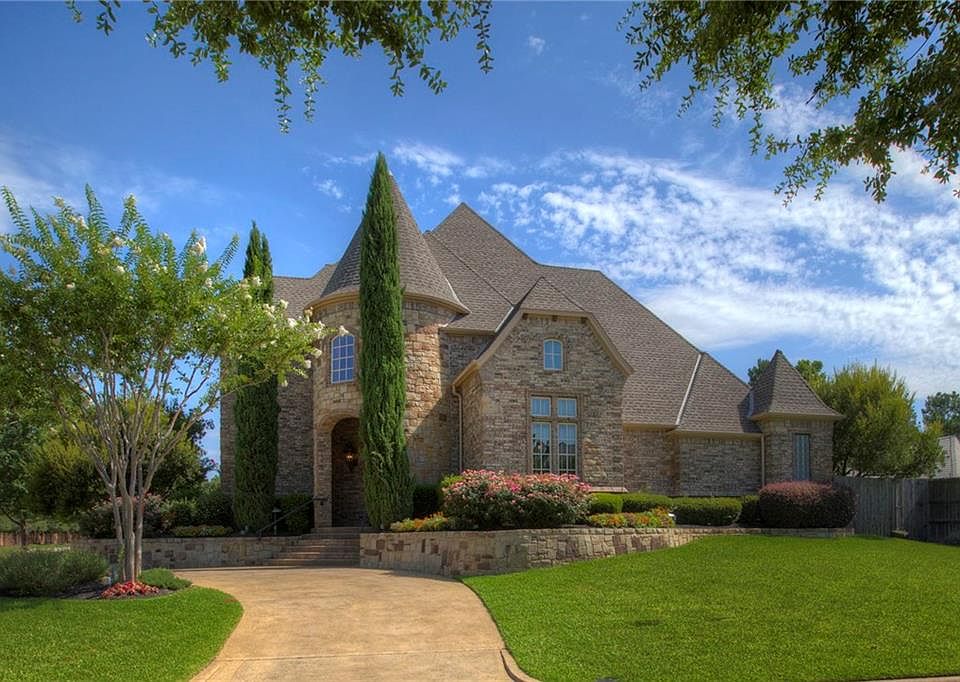 1st image of 4816 Lakeside Dr