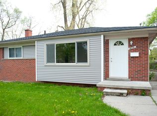 26351 Margareta, Redford, MI 48240