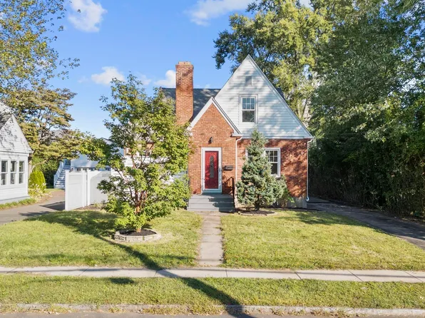 62 Grove Street, West Hartford, CT 06110