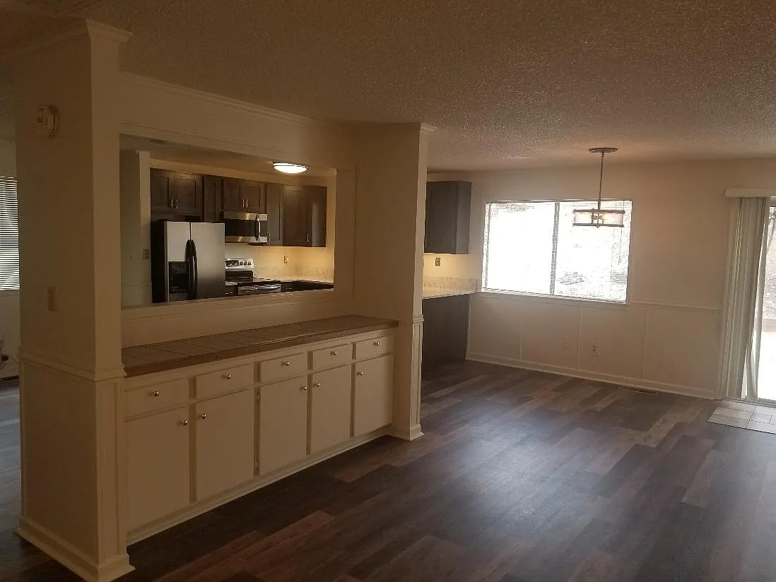 4 bed, 1536 sqft, $2,850 — Photo 3