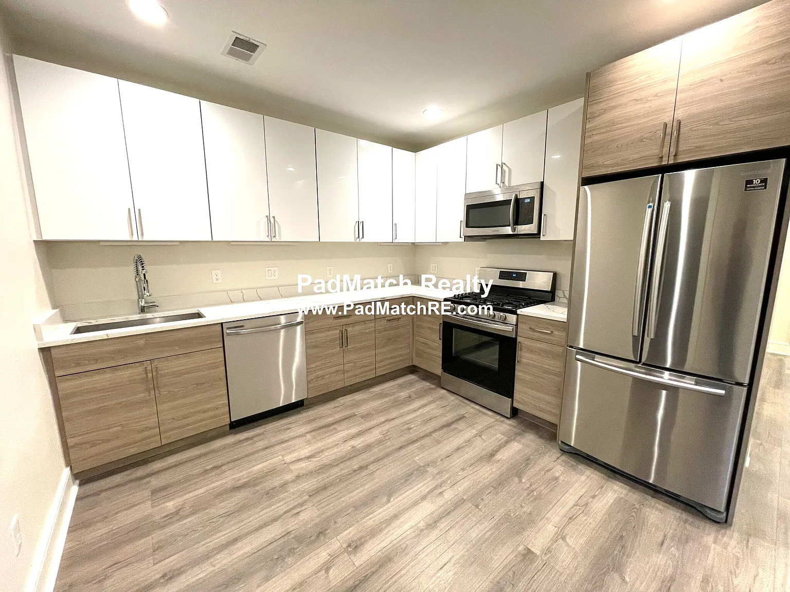 2 bed, 650 sqft, $2,800 — Photo 4
