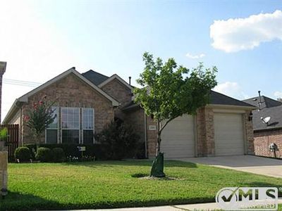 2703 Meadow Lake Dr, Grand Prairie, TX, 75050