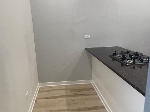 3rd image of 4741 S Hoyne Ave #3