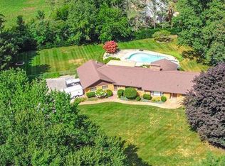 12 Greenacres, La Porte, IN 46350