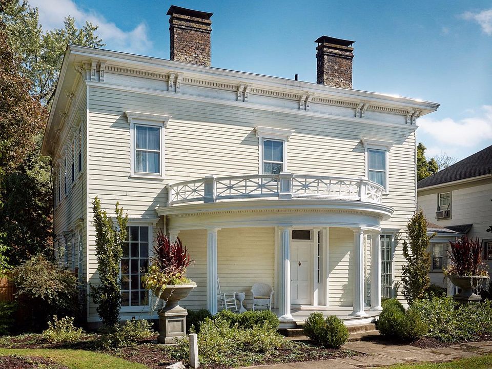 2nd image of 4 Hartwell Ave