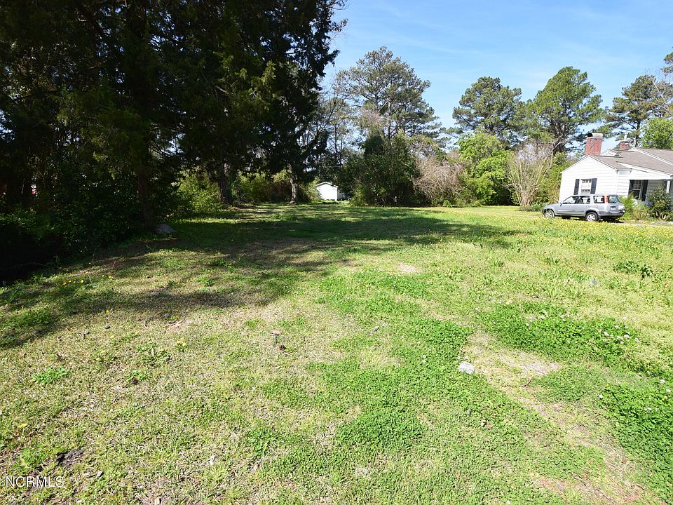 2nd image of 801 Chattawka Lane